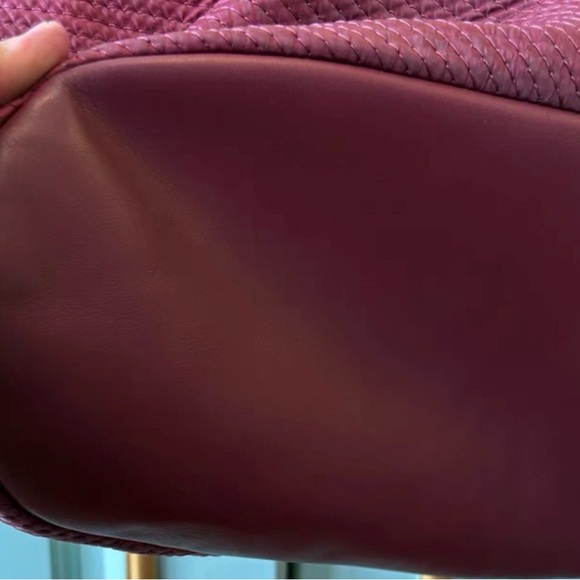 Givenchy Red Straw Nightingale 2way
Bag - Picture 4 of 9